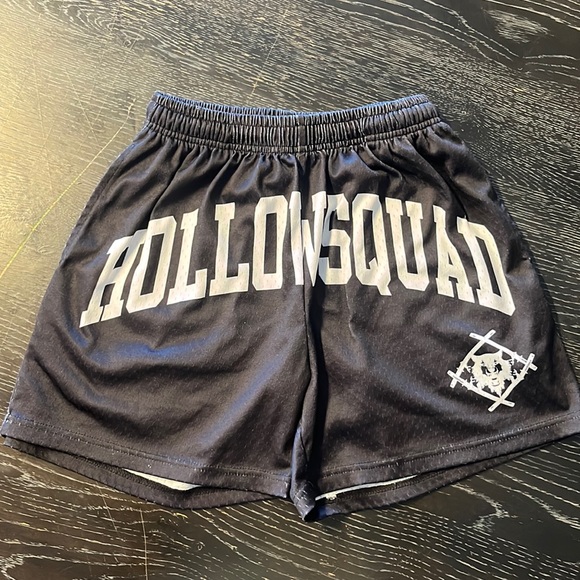 1:1 HOLLOWSQUAD SHORTSXavier Wulf Shorts